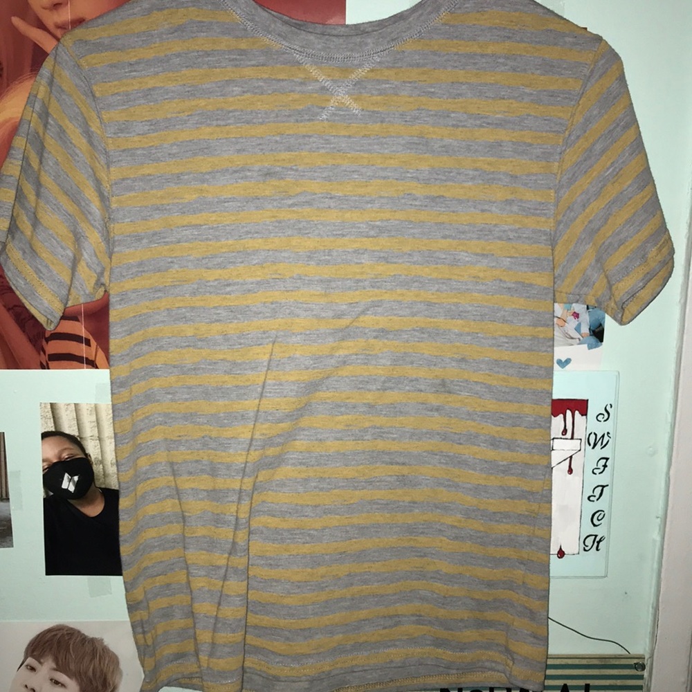 Short sleeve tee